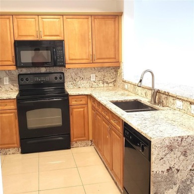 Spacious 3-Bedroom, 2-Bath Condo with Lake View - Prime Orlando on MetroWest Golf Club in Florida - for sale on GolfHomes.com, golf home, golf lot