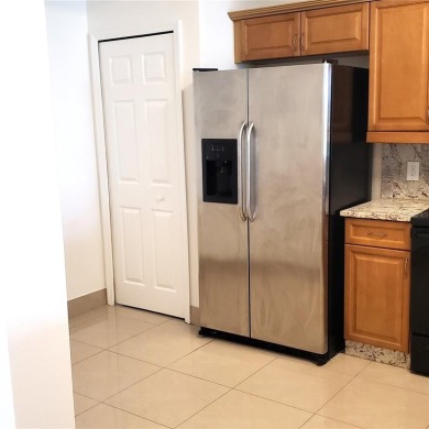 Spacious 3-Bedroom, 2-Bath Condo with Lake View - Prime Orlando on MetroWest Golf Club in Florida - for sale on GolfHomes.com, golf home, golf lot