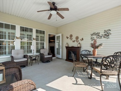 This beautiful, bright, and tastefully updated Willow Bend is on Carolina Lakes Golf Club, LLC in South Carolina - for sale on GolfHomes.com, golf home, golf lot