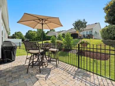 This beautiful, bright, and tastefully updated Willow Bend is on Carolina Lakes Golf Club, LLC in South Carolina - for sale on GolfHomes.com, golf home, golf lot