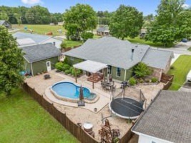 Conveniently located close to downtown Smithville and walking on Smithville Golf Club in Tennessee - for sale on GolfHomes.com, golf home, golf lot