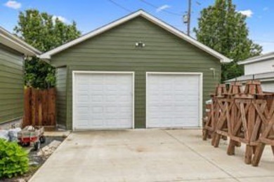 Conveniently located close to downtown Smithville and walking on Smithville Golf Club in Tennessee - for sale on GolfHomes.com, golf home, golf lot