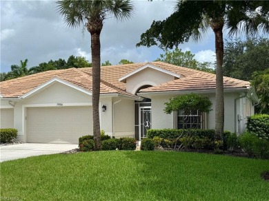 VILLA w/ 2 CAR GARAGE + POOL ... NAPLES HERITAGE GOLF  COUNTRY on Naples Heritage Golf and Country Club in Florida - for sale on GolfHomes.com, golf home, golf lot