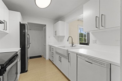 Welcome to your home!  This 2 Bedroom 2 Bath home backs up to a on Venice East Golf Club in Florida - for sale on GolfHomes.com, golf home, golf lot