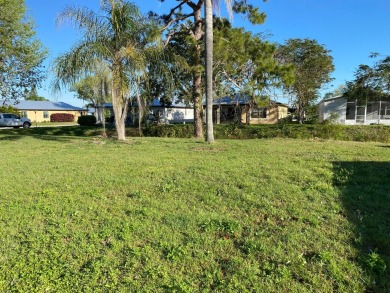 Cozy Open Concept mobile home in vibrant 55+ community on leased on Spanish Lakes Fairways in Florida - for sale on GolfHomes.com, golf home, golf lot