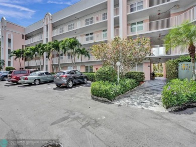 Beautiful and rare, this spacious 3bed/2bath condo awaits you at on Sunrise Lakes Phase IV Golf Course in Florida - for sale on GolfHomes.com, golf home, golf lot