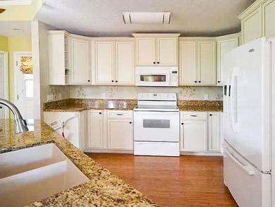 Beautiful 2 br/ 2 bath with a loft resort home with desired golf on The Great Outdoors Golf and Country Club in Florida - for sale on GolfHomes.com, golf home, golf lot