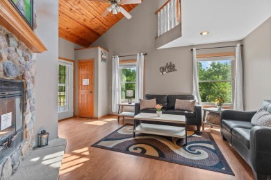 Lake Arrowhead Lake Access Home. 4.56 Acres! Perfect property on Lake Arrowhead Golf Course - The Lakes in Wisconsin - for sale on GolfHomes.com, golf home, golf lot