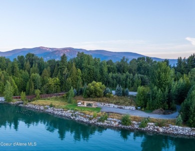 Just moments from Downtown Sandpoint, at the end of the on Sandpoint Elks Golf Course in Idaho - for sale on GolfHomes.com, golf home, golf lot