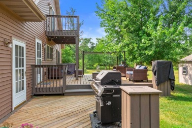 Lake Arrowhead Lake Access Home. 4.56 Acres! Perfect property on Lake Arrowhead Golf Course - The Lakes in Wisconsin - for sale on GolfHomes.com, golf home, golf lot