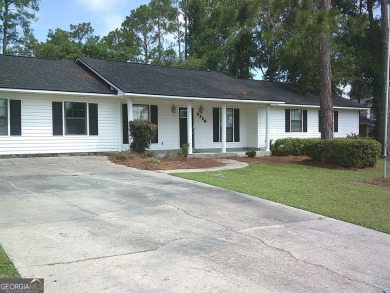 Welcome to Lake Park GA - home to this GREAT 3 bedroom 2 bath on Francis Lake Golf Club in Georgia - for sale on GolfHomes.com, golf home, golf lot