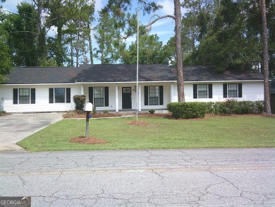 Welcome to Lake Park GA - home to this GREAT 3 bedroom 2 bath on Francis Lake Golf Club in Georgia - for sale on GolfHomes.com, golf home, golf lot