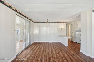 BACK ON THE MARKET AT NO FAULT OF SELLER OR PROPERTY! CONVENIENT on High Point Golf Club, Inc. in Florida - for sale on GolfHomes.com, golf home, golf lot