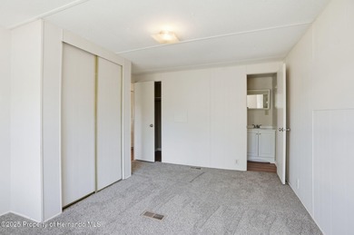 BACK ON THE MARKET AT NO FAULT OF SELLER OR PROPERTY! CONVENIENT on High Point Golf Club, Inc. in Florida - for sale on GolfHomes.com, golf home, golf lot