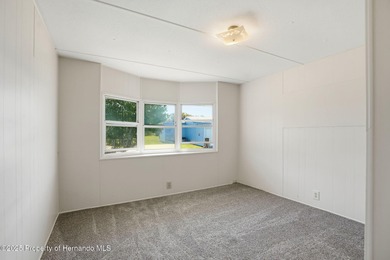 BACK ON THE MARKET AT NO FAULT OF SELLER OR PROPERTY! CONVENIENT on High Point Golf Club, Inc. in Florida - for sale on GolfHomes.com, golf home, golf lot