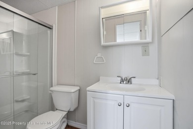 BACK ON THE MARKET AT NO FAULT OF SELLER OR PROPERTY! CONVENIENT on High Point Golf Club, Inc. in Florida - for sale on GolfHomes.com, golf home, golf lot