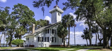 BEAUTIFULLY TREED OCEAN ORIENTED LOT (FOURTH ROW LOT TO BEACH) A on Bloody Point Golf Course and Resort in South Carolina - for sale on GolfHomes.com, golf home, golf lot