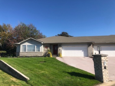 BEAUTIFUL, UPDATED, 1,848 sf CONDO on the Lewiston Golf and on Lewiston Golf and Country Club in Idaho - for sale on GolfHomes.com, golf home, golf lot