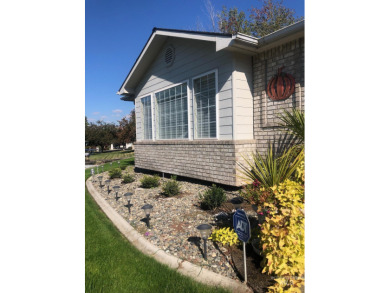 BEAUTIFUL, UPDATED, 1,848 sf CONDO on the Lewiston Golf and on Lewiston Golf and Country Club in Idaho - for sale on GolfHomes.com, golf home, golf lot