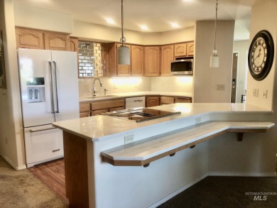 BEAUTIFUL, UPDATED, 1,848 sf CONDO on the Lewiston Golf and on Lewiston Golf and Country Club in Idaho - for sale on GolfHomes.com, golf home, golf lot
