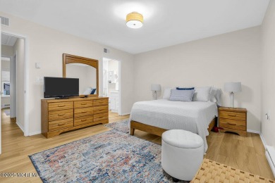 Welcome home to this newly updated Oxford model end unit! The on Leisure Village West Assoc. in New Jersey - for sale on GolfHomes.com, golf home, golf lot