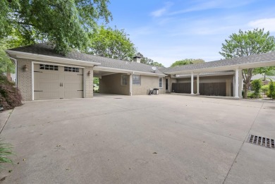 Welcome to luxury living in this stunning custom-built residence on Searcy Country Club in Arkansas - for sale on GolfHomes.com, golf home, golf lot