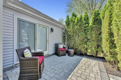 Welcome to this beautifully updated 2 Bedroom, 2 Bath Patio home on Raintree Golf Course in New Jersey - for sale on GolfHomes.com, golf home, golf lot