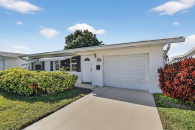 Beautifully maintained single family 2BR/1BA home with flexible on Leisureville Community Golf Course in Florida - for sale on GolfHomes.com, golf home, golf lot