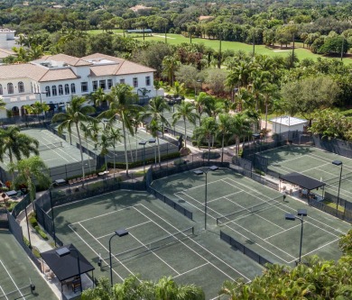Move in ready, beautifully renovated cul-de-sac location, with on Addison Reserve in Florida - for sale on GolfHomes.com, golf home, golf lot
