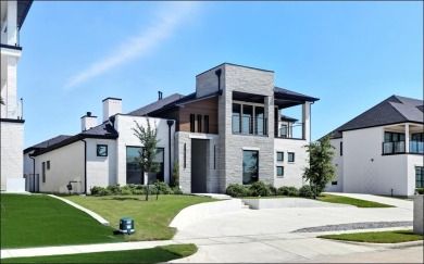 Luxury Lakeview Living in Heath Golf & Yacht Club!
This on Heath Golf and Yacht Club in Texas - for sale on GolfHomes.com, golf home, golf lot