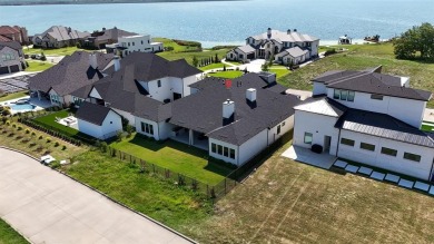 Luxury Lakeview Living in Heath Golf & Yacht Club!
This on Heath Golf and Yacht Club in Texas - for sale on GolfHomes.com, golf home, golf lot