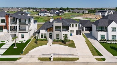 Luxury Lakeview Living in Heath Golf & Yacht Club!
This on Heath Golf and Yacht Club in Texas - for sale on GolfHomes.com, golf home, golf lot