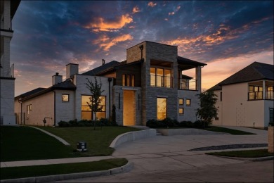 Luxury Lakeview Living in Heath Golf & Yacht Club!
This on Heath Golf and Yacht Club in Texas - for sale on GolfHomes.com, golf home, golf lot