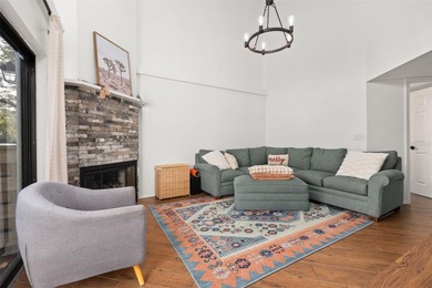 Under contract-accepting backup offers. Welcome to this on Tuscawilla Country Club in Florida - for sale on GolfHomes.com, golf home, golf lot