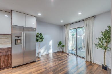 Fully renovated 3 bedroom,2.5 bathroom townhouse with golf on Old Orchard Country Club in Illinois - for sale on GolfHomes.com, golf home, golf lot