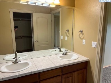 Beautiful Canyon Lakes Condo overlooking #9 Green and Fairway at on Canyon Lakes Golf Course in Washington - for sale on GolfHomes.com, golf home, golf lot