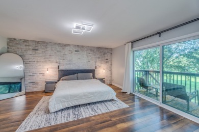 Fully renovated 3 bedroom,2.5 bathroom townhouse with golf on Old Orchard Country Club in Illinois - for sale on GolfHomes.com, golf home, golf lot