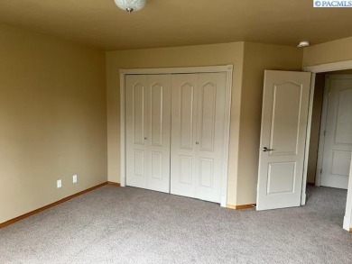 Beautiful Canyon Lakes Condo overlooking #9 Green and Fairway at on Canyon Lakes Golf Course in Washington - for sale on GolfHomes.com, golf home, golf lot