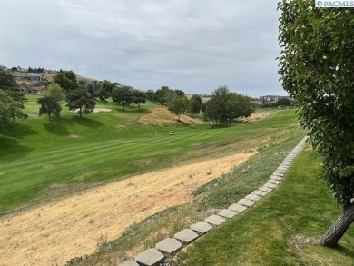 Beautiful Canyon Lakes Condo overlooking #9 Green and Fairway at on Canyon Lakes Golf Course in Washington - for sale on GolfHomes.com, golf home, golf lot