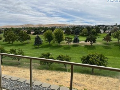 Beautiful Canyon Lakes Condo overlooking #9 Green and Fairway at on Canyon Lakes Golf Course in Washington - for sale on GolfHomes.com, golf home, golf lot
