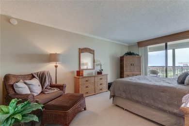 New Price Improvement - priced to sell !!!  High & Dry - on Isla Del Sol Yacht and Country Club in Florida - for sale on GolfHomes.com, golf home, golf lot