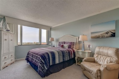 New Price Improvement - priced to sell !!!  High & Dry - on Isla Del Sol Yacht and Country Club in Florida - for sale on GolfHomes.com, golf home, golf lot