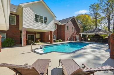 Beautiful, brick home on almost one acre cul-de-sac lot. Located on Warrior Golf Club in North Carolina - for sale on GolfHomes.com, golf home, golf lot