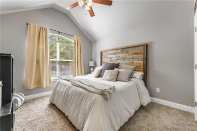 Enjoy the best of Bella Vista with this home conveniently on Bella Vista - Metfield Golf Complex and Country Club in Arkansas - for sale on GolfHomes.com, golf home, golf lot