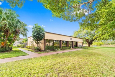 Welcome to this beautifully remodeled 1-bedroom, 1-bath condo in on Sunrise Lakes Phase III in Florida - for sale on GolfHomes.com, golf home, golf lot