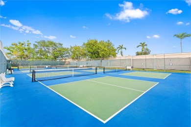 Welcome to this beautifully remodeled 1-bedroom, 1-bath condo in on Sunrise Lakes Phase III in Florida - for sale on GolfHomes.com, golf home, golf lot