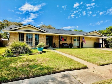 Welcome to this beautifully updated 4 bedroom, 3 full bath 1960s on Oso Beach Municipal Golf Course in Texas - for sale on GolfHomes.com, golf home, golf lot