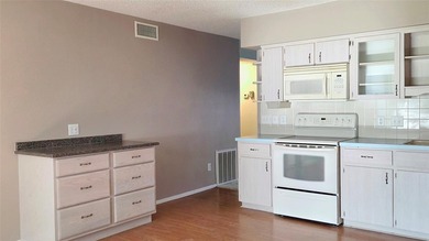 EXCEPTIONAL SPACE AND CONVENIENCE - 1,725 Sq. Ft. GROUND FLOOR on On Top Of The World Golf Course in Florida - for sale on GolfHomes.com, golf home, golf lot