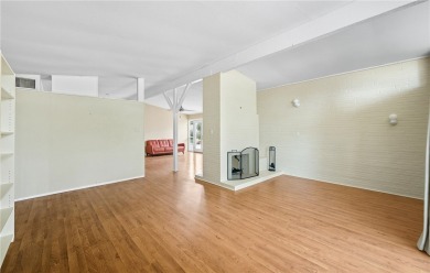 Incredible vintage style, contemporary 4 bedroom, 2 bath BAY on Oso Beach Municipal Golf Course in Texas - for sale on GolfHomes.com, golf home, golf lot