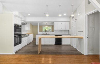 Incredible vintage style, contemporary 4 bedroom, 2 bath BAY on Oso Beach Municipal Golf Course in Texas - for sale on GolfHomes.com, golf home, golf lot